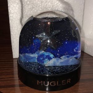 Angel Mugler Snowglobe